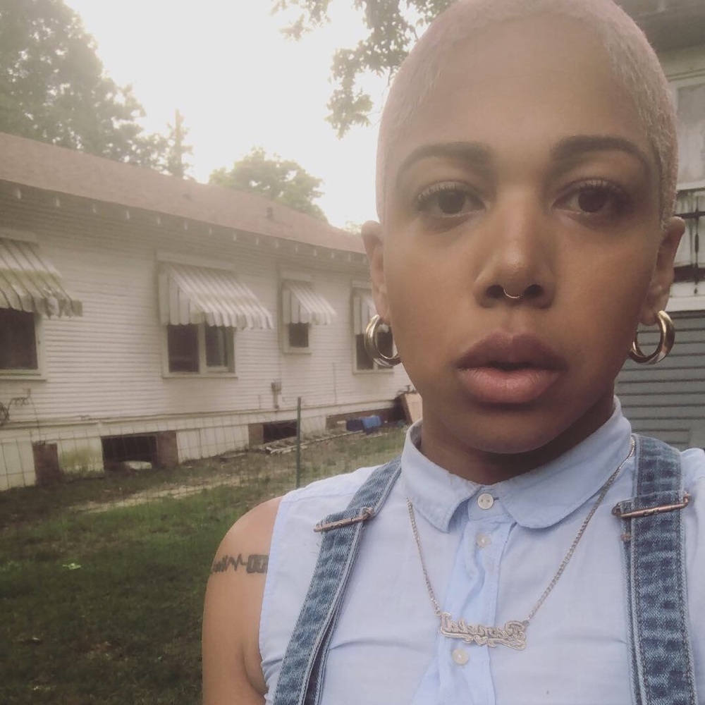 Meet your Posher, Álida